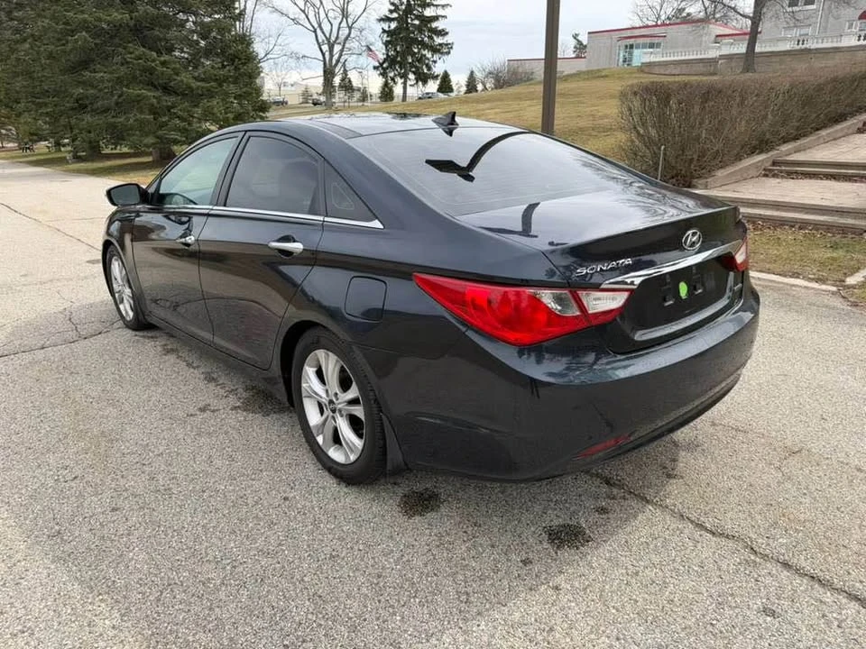 2013 Hyundai Sonata - Image 4 of 11