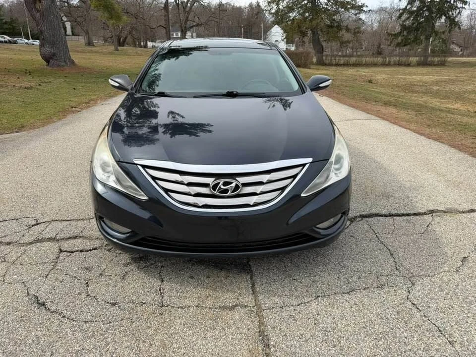 2013 Hyundai Sonata - Image 6 of 11