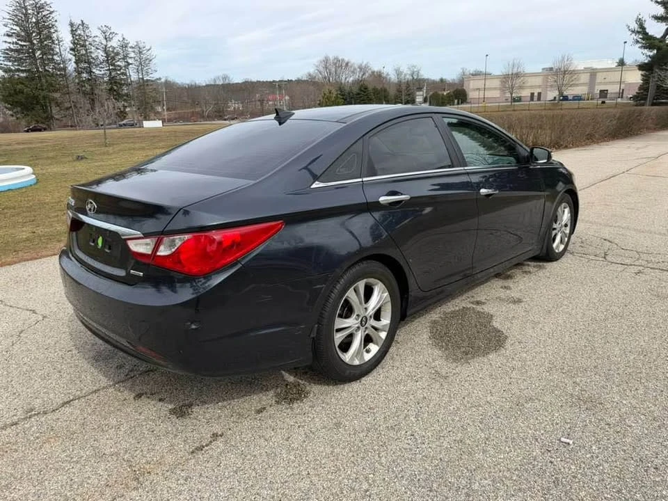 2013 Hyundai Sonata - Image 3 of 11