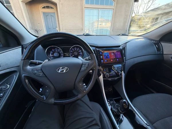 2013 Hyundai Sonata - Image 9 of 10