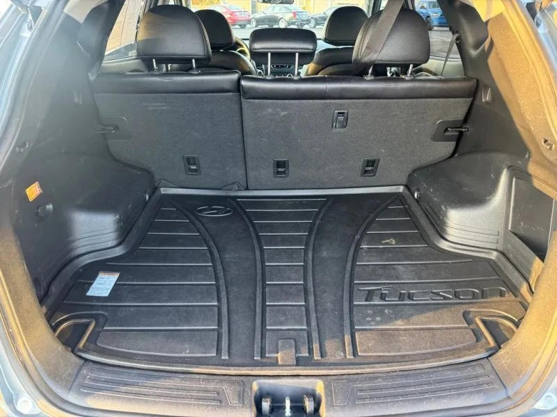 2013 Hyundai Tucson - Image 10 of 11
