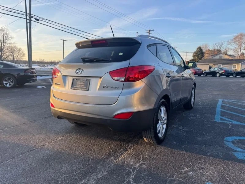 2013 Hyundai Tucson - Image 3 of 11