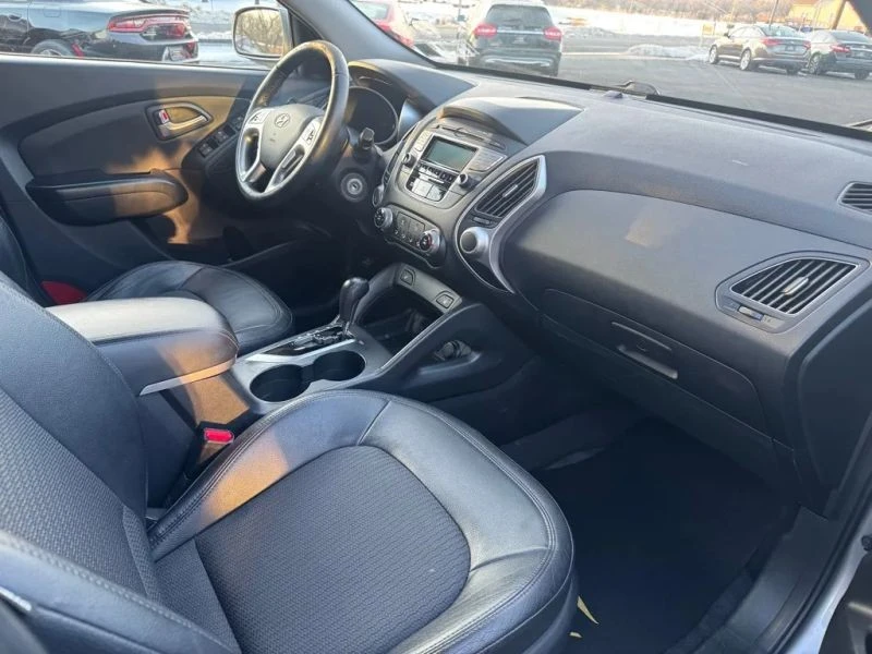 2013 Hyundai Tucson - Image 8 of 11