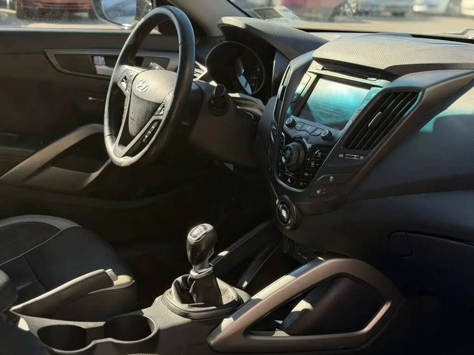 2013 Hyundai Veloster - Image 16 of 20