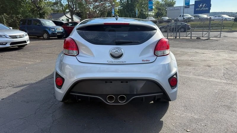 2013 Hyundai Veloster - Image 4 of 17