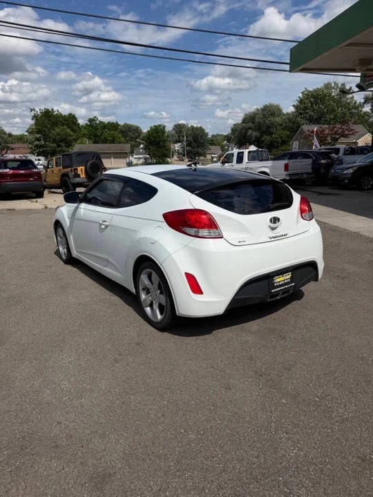 2013 Hyundai Veloster - Image 3 of 14