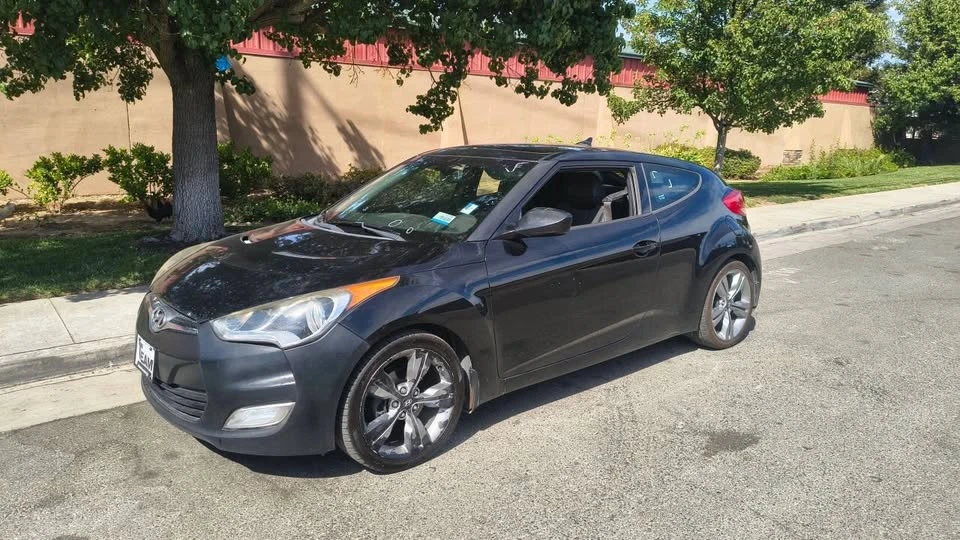 2013 Hyundai Veloster - Image 3 of 7