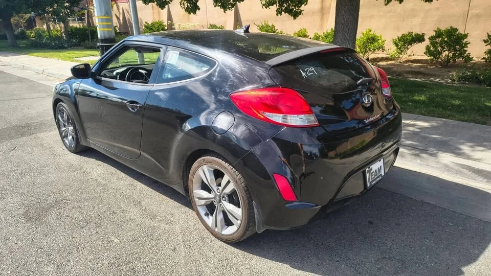 2013 Hyundai Veloster - Image 4 of 7