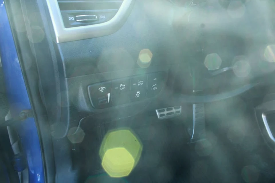 2013 Hyundai Veloster - Image 14 of 20