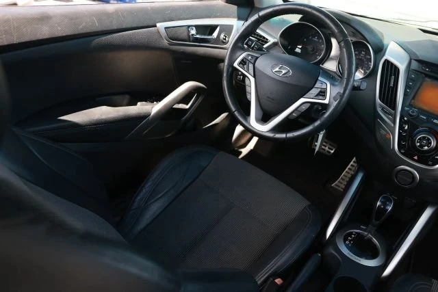 2013 Hyundai Veloster - Image 13 of 13