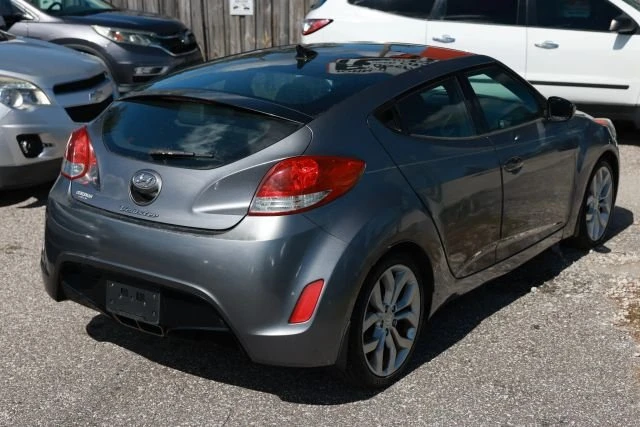 2013 Hyundai Veloster - Image 8 of 13
