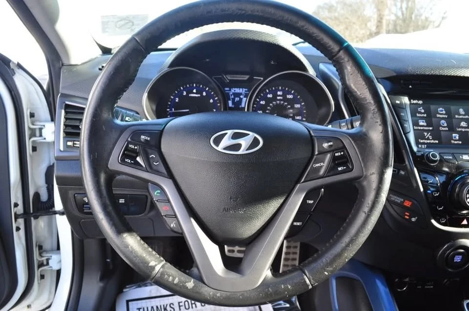 2013 Hyundai Veloster - Image 10 of 15