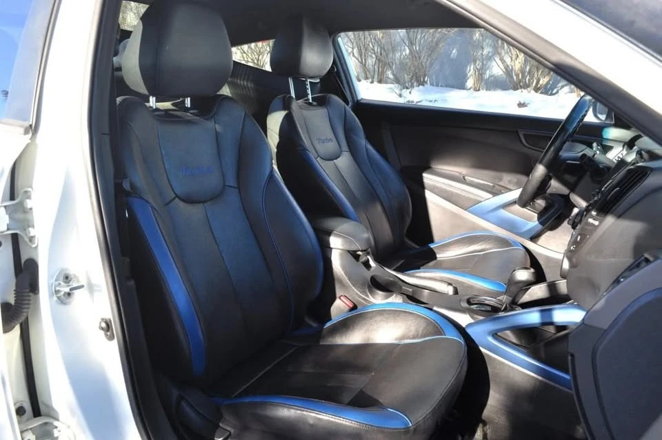 2013 Hyundai Veloster - Image 8 of 15