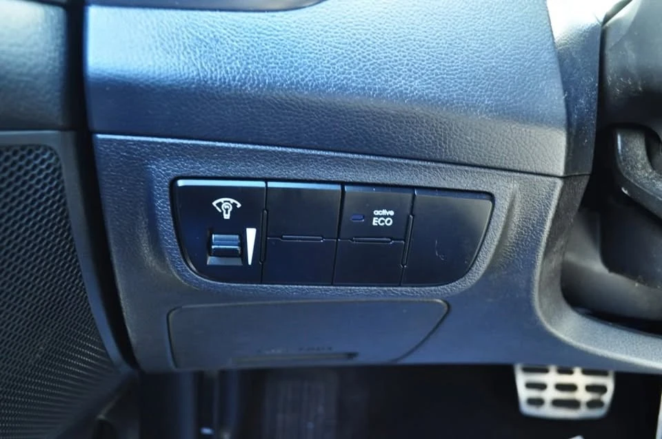 2013 Hyundai Veloster - Image 13 of 15