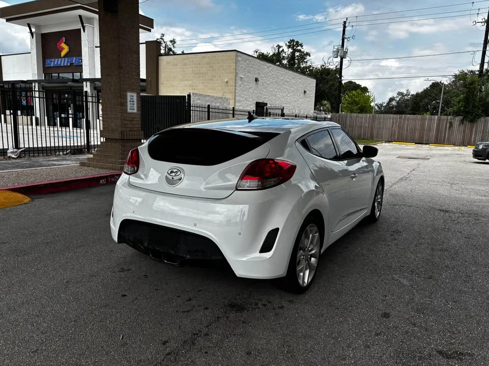 2013 Hyundai Veloster - Image 4 of 11