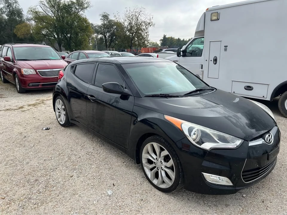 2013 Hyundai Veloster - Image 2 of 6