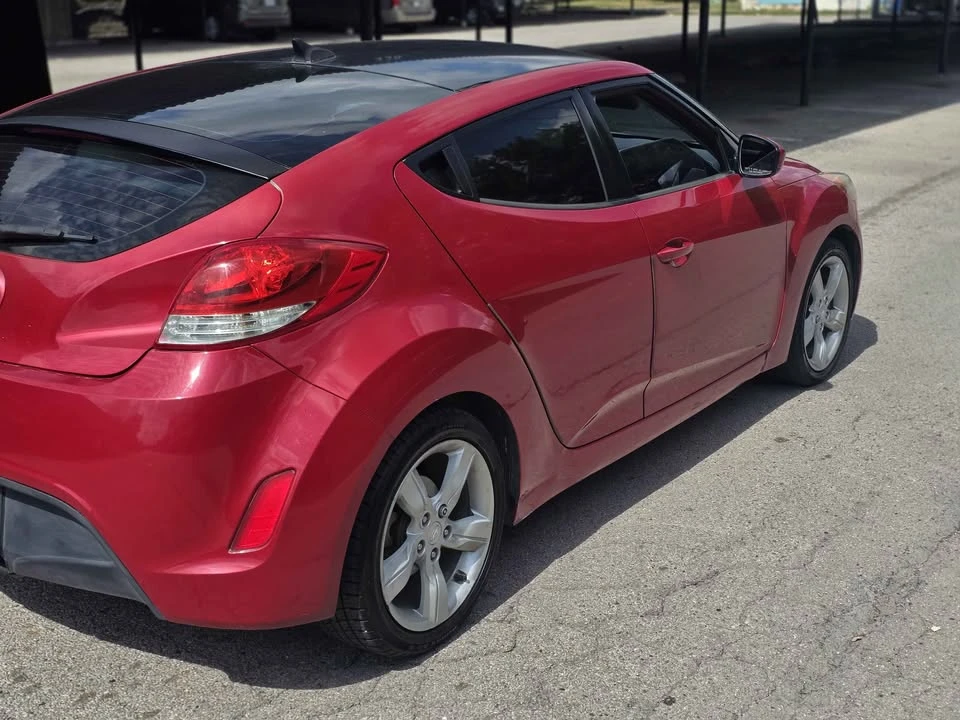 2013 Hyundai Veloster - Image 4 of 8
