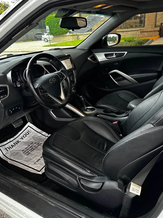 2013 Hyundai Veloster - Image 6 of 11