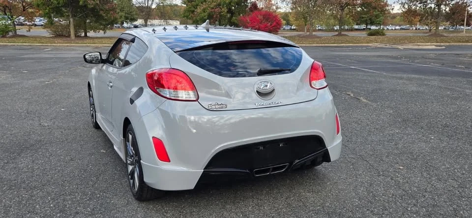 2013 Hyundai Veloster - Image 4 of 19