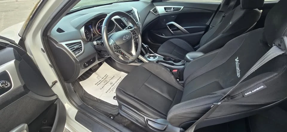 2013 Hyundai Veloster - Image 17 of 19
