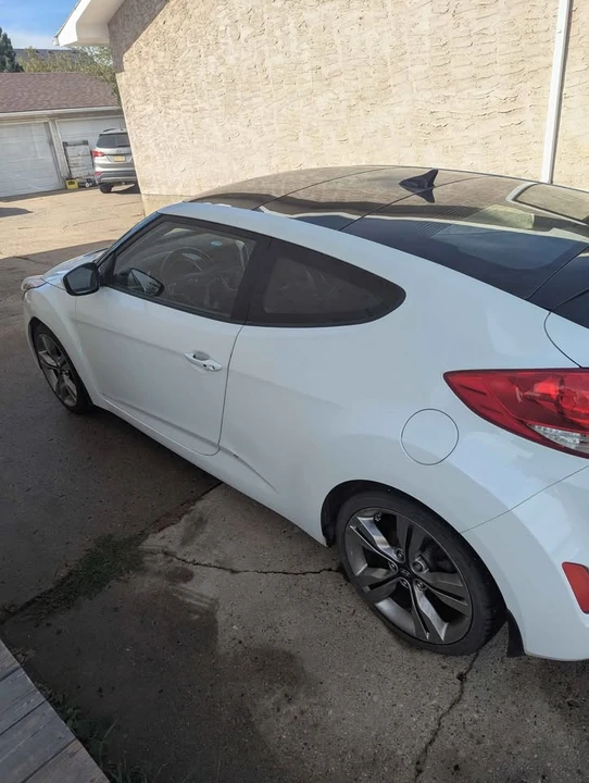 2013 Hyundai Veloster - Image 4 of 7