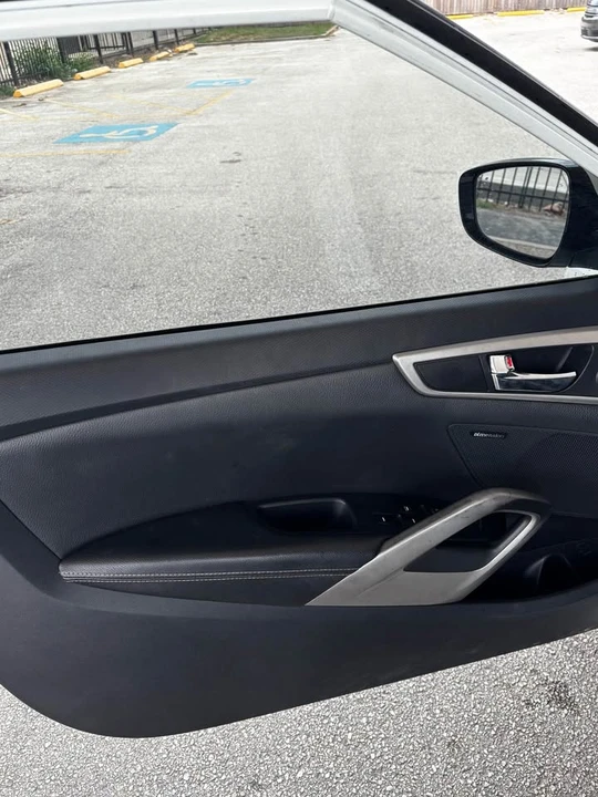 2013 Hyundai Veloster - Image 7 of 11