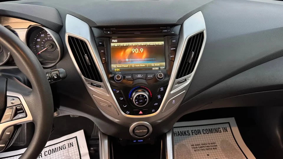 2013 Hyundai Veloster - Image 13 of 13