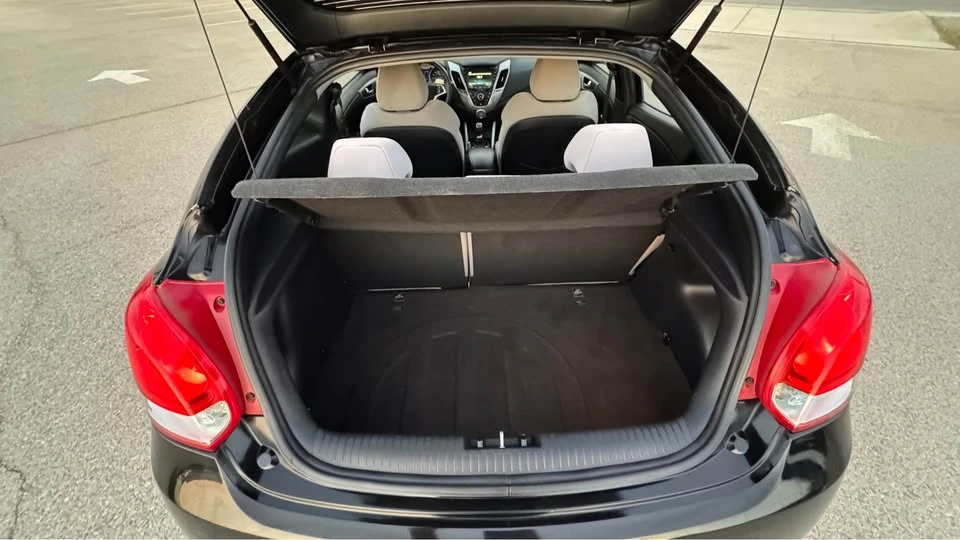 2013 Hyundai Veloster - Image 8 of 13