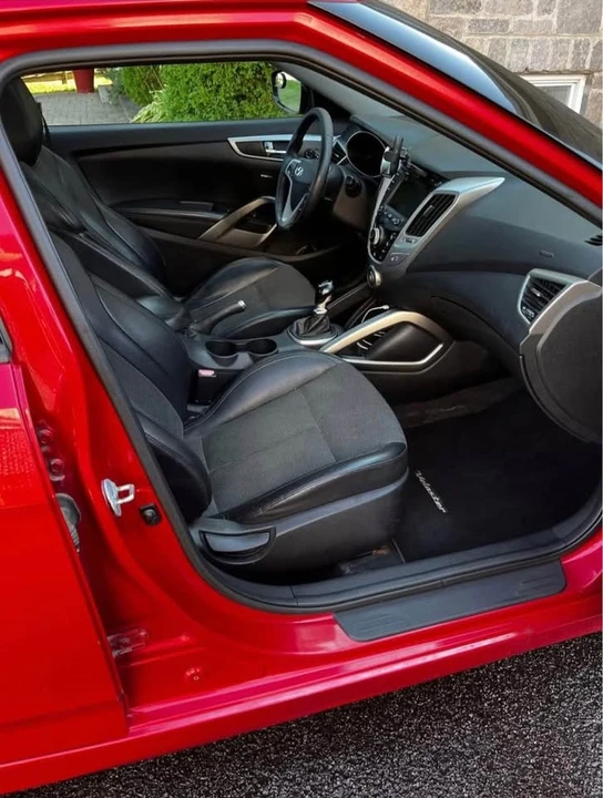 2013 Hyundai Veloster - Image 3 of 9