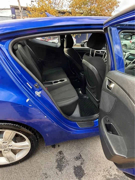 2013 Hyundai Veloster - Image 7 of 12
