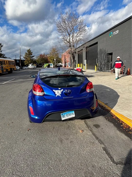 2013 Hyundai Veloster - Image 4 of 12
