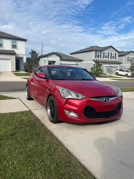 2013 Hyundai Veloster - Image 2 of 6