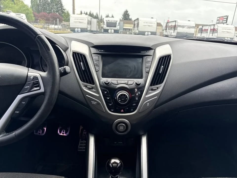 2013 Hyundai Veloster - Image 15 of 19