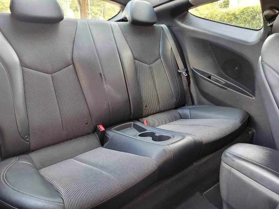2013 Hyundai Veloster - Image 6 of 15