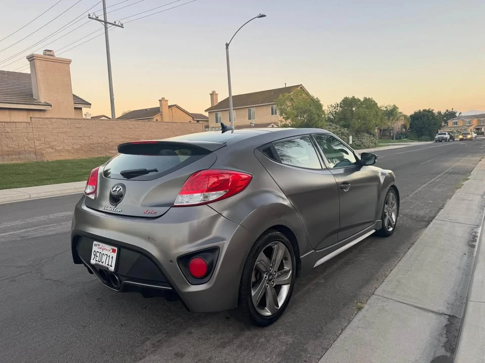 2013 Hyundai Veloster - Image 4 of 10