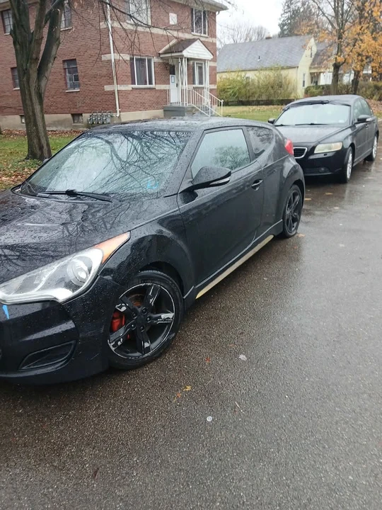 2013 Hyundai Veloster - Image 4 of 4