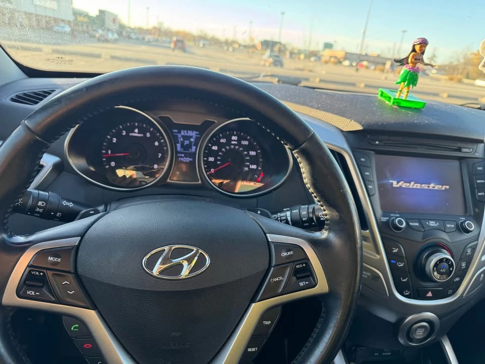 2013 Hyundai Veloster - Image 6 of 7