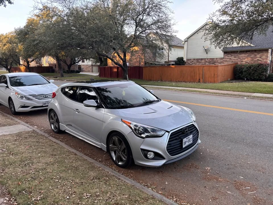 2013 Hyundai Veloster - Image 4 of 19