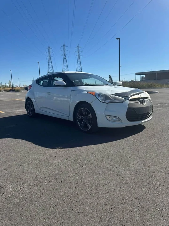 2013 Hyundai Veloster - Image 13 of 17