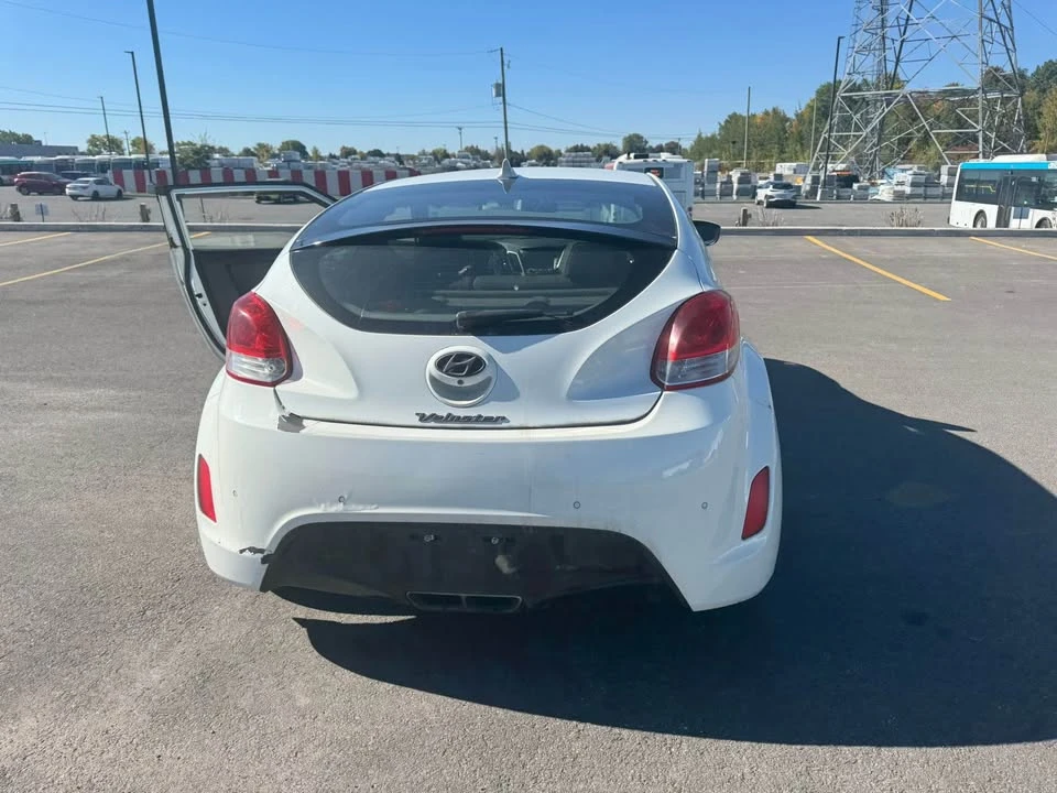 2013 Hyundai Veloster - Image 3 of 17