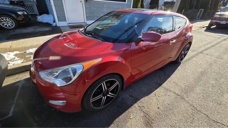 2013 Hyundai Veloster - Image 3 of 12