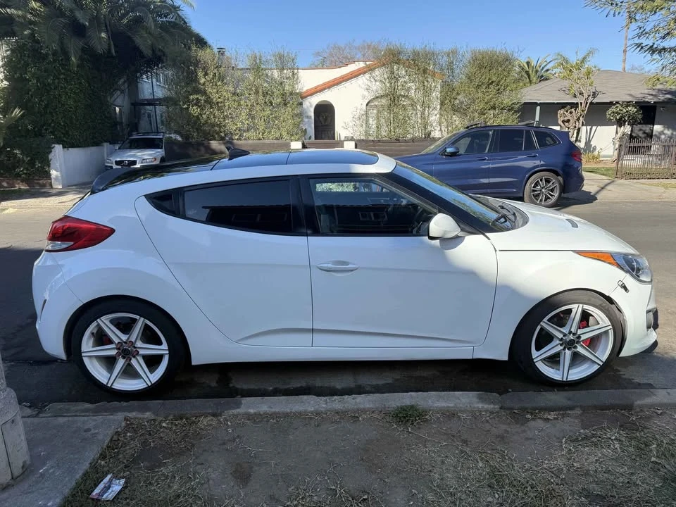 2013 Hyundai Veloster - Image 3 of 3