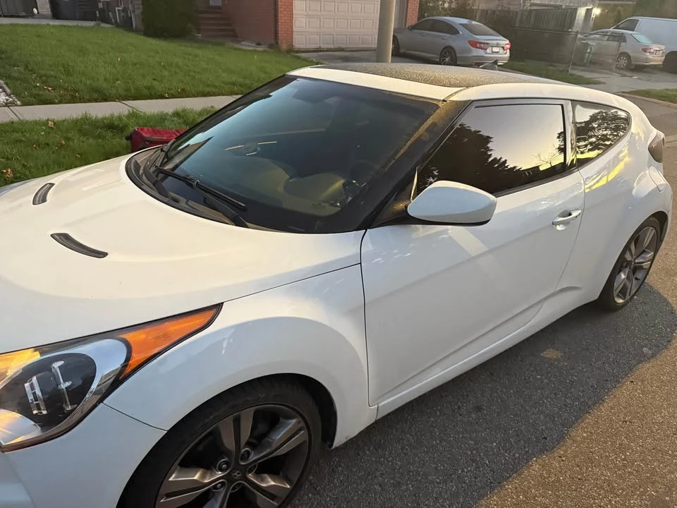 2013 Hyundai Veloster - Image 3 of 10