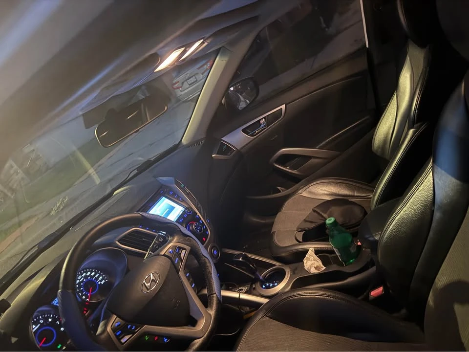 2013 Hyundai Veloster - Image 6 of 10