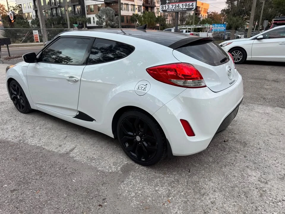 2013 Hyundai Veloster - Image 6 of 19