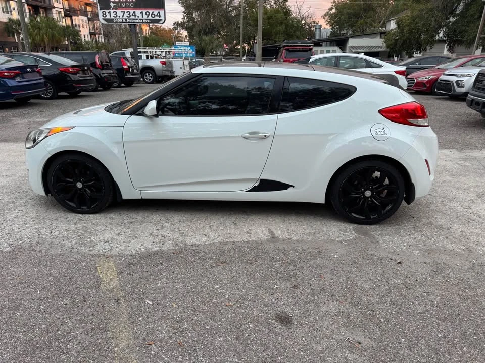 2013 Hyundai Veloster - Image 7 of 19