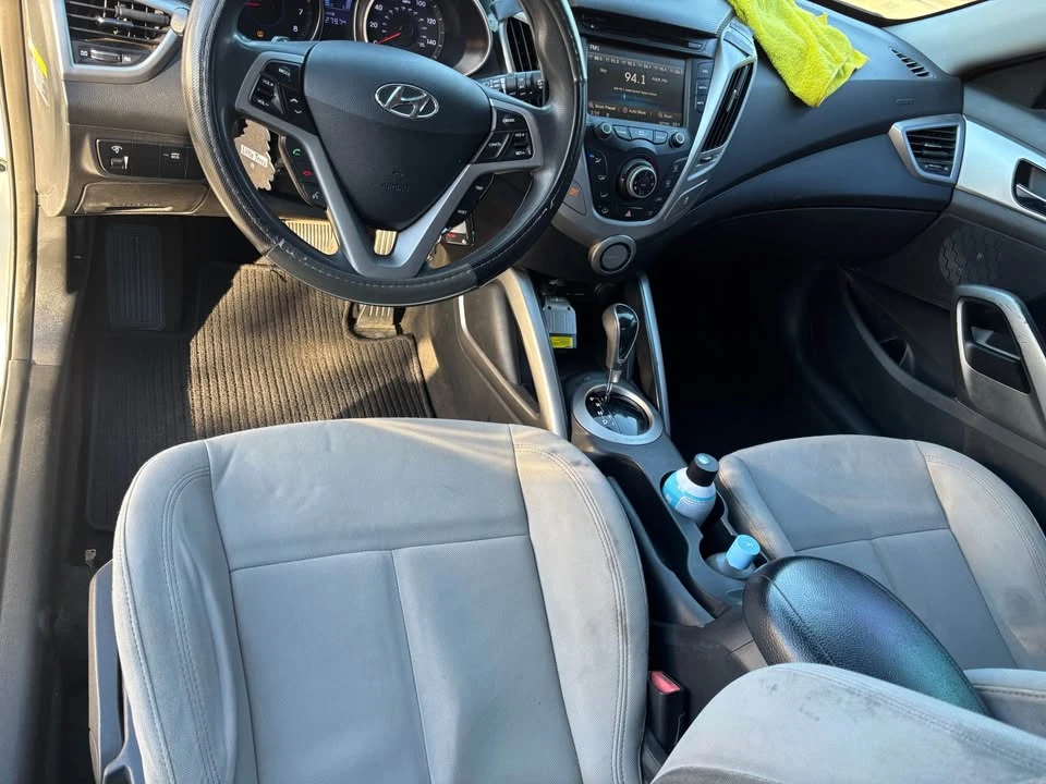2013 Hyundai Veloster - Image 6 of 8