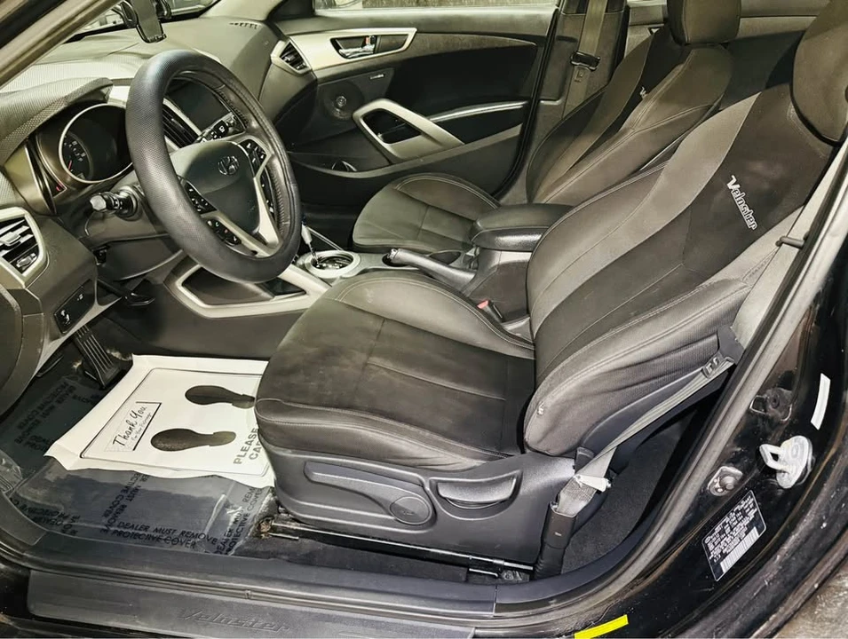 2013 Hyundai Veloster - Image 13 of 18