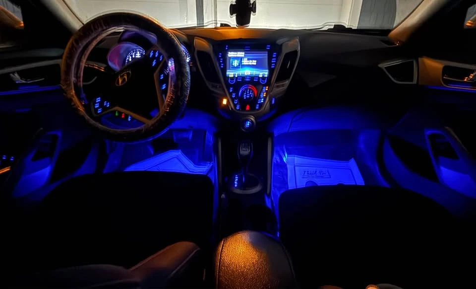2013 Hyundai Veloster - Image 10 of 18