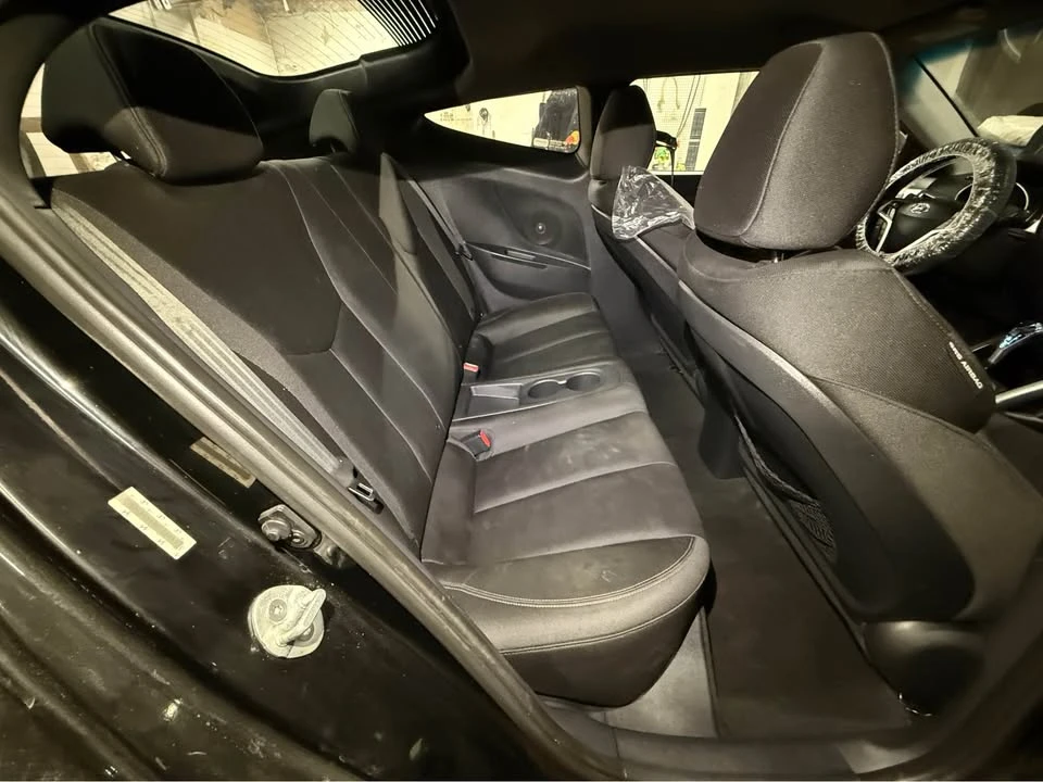 2013 Hyundai Veloster - Image 15 of 18